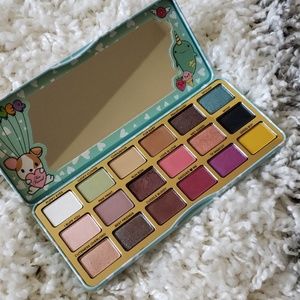 Too Faced Clover Eyeshadow Palette